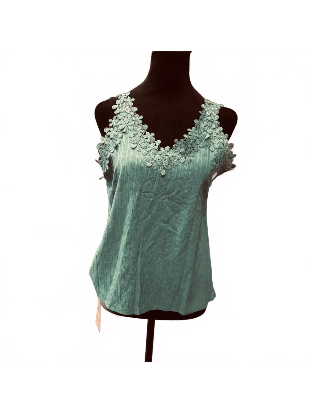 NWT Emery Rose Women's Sleeveless Floral Lace Trim Tank Top